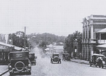 Here in History: The First Cars in Gladstone 