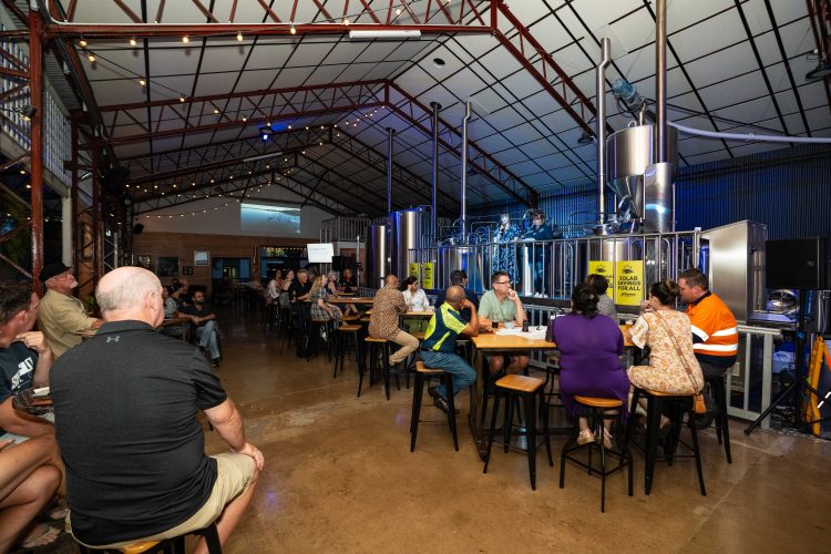 Gladstone Community Gathers to Discuss Renewable Energy Future
