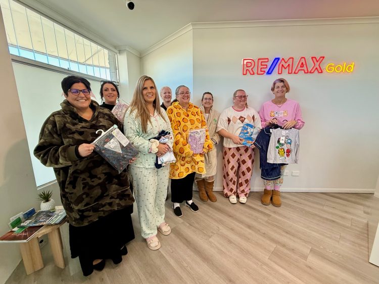 REMAX Gold Rugs Up to Support Youth in Gladstone’s Pyjama Supply Drive