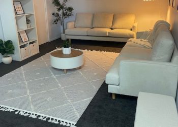 New Gladstone Clinic Puts Youth Mental Health First