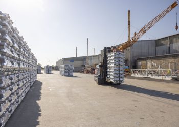 $2B Rio Tinto Investment Secures Boyne Smelter and Gladstone Long-Term Future 